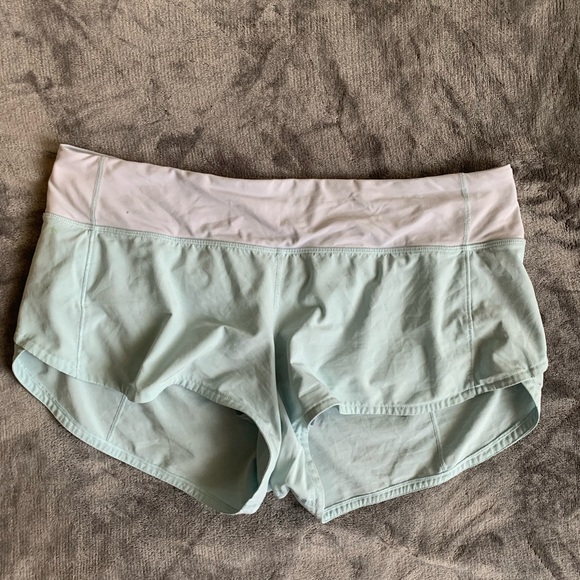 Lululemon Light Blue Speed Ups 2.5’ sz 8 - Picture 4 of 4